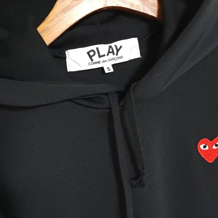 [BUNJANG] Comme des Garcons Black Red Emblem Men&