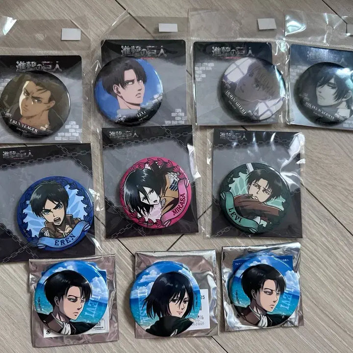 [BUNJANG] Attack on Titan Can Badge Bundle Set / 진격의 거인 캔뱃지