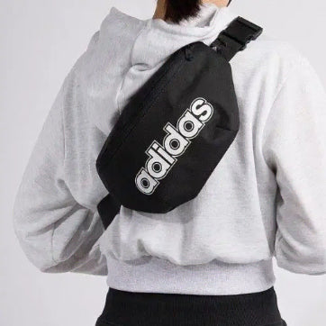 [BUNJANG] Adidas Black Sling Bag Hip Pack / 아디다스 블랙 슬링백 힙색 가방