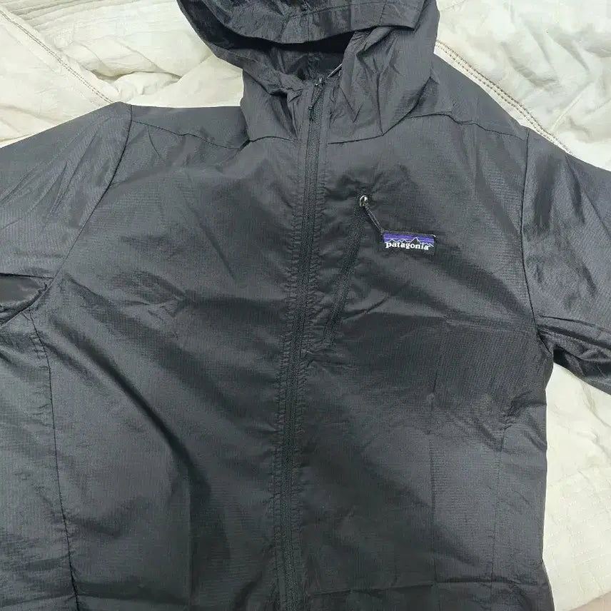 [BUNJANG] Patagonia Houdini Windbreaker Black Size M / 새상품 파타고니아 후디니 바람막이 블랙 사이즈M