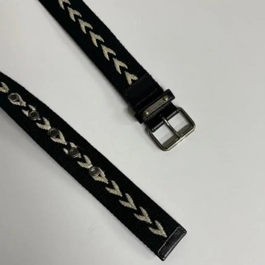 [BUNJANG] Saint Laurent Archive Arrow Belt / 생로랑 아카이브 애로우 벨트