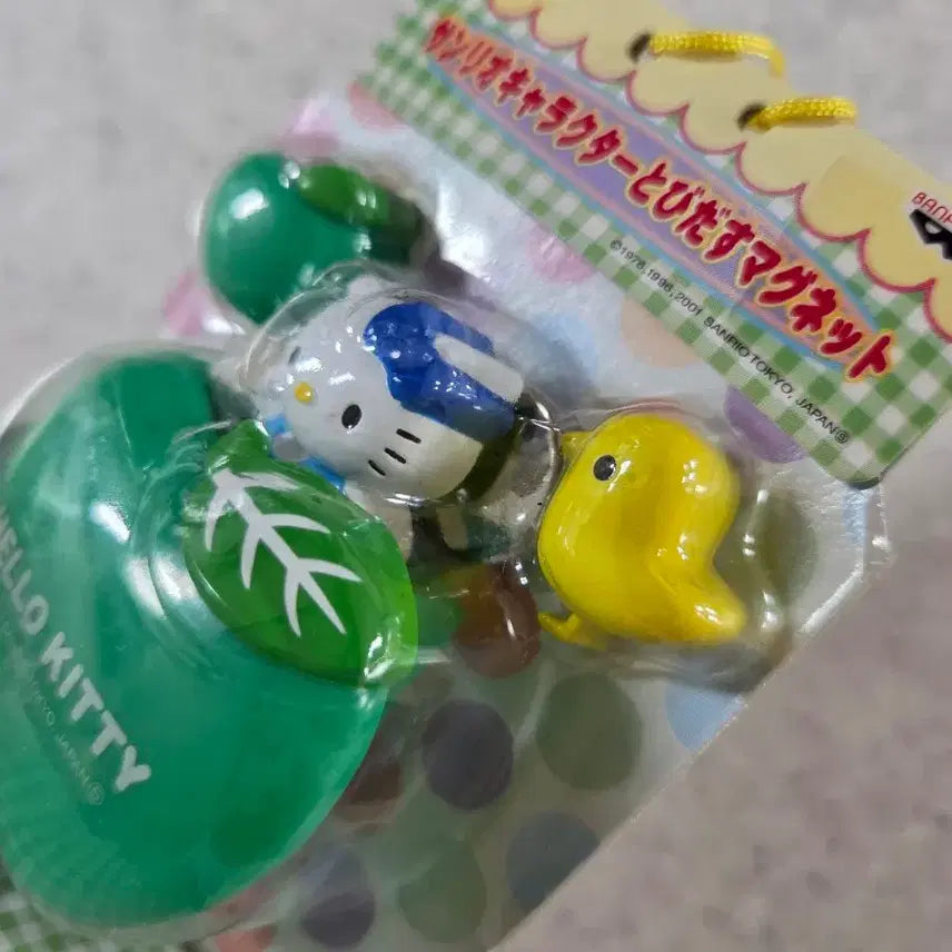 [BUNJANG] Vintage Apple Kitty Magnet Set / 고전키티 사과키티 자석 세트