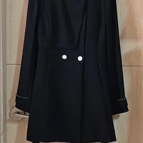 [BUNJANG] Plastic Island Black Belted Coat / 플라스틱아일랜드 블랙 벨티드 코트