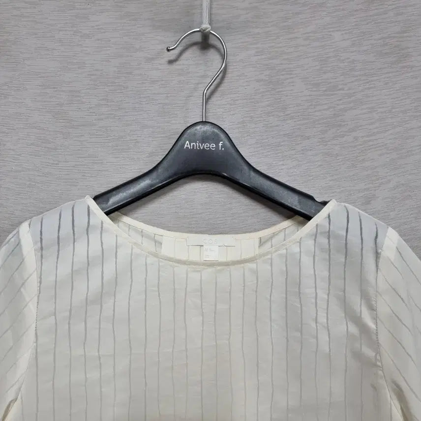 [SOLD OUT] ㅡ코스 퍼프 블라우스 여44-55 ㅡ0403