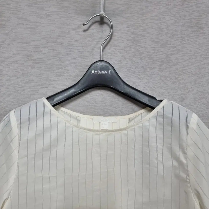 [SOLD OUT] ㅡ코스 퍼프 블라우스 여44-55 ㅡ0403