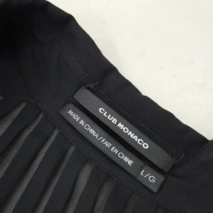[SOLD OUT] 정품 클럽모나코 CLUB MONACO 실크100% 민소매 플리츠 블라우스