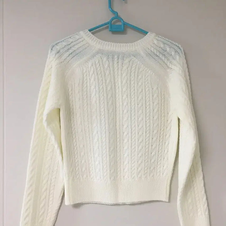 [BUNJANG] Ivory Cable Knit Cardigan / 아이보리 꽈배기 니트 가디건