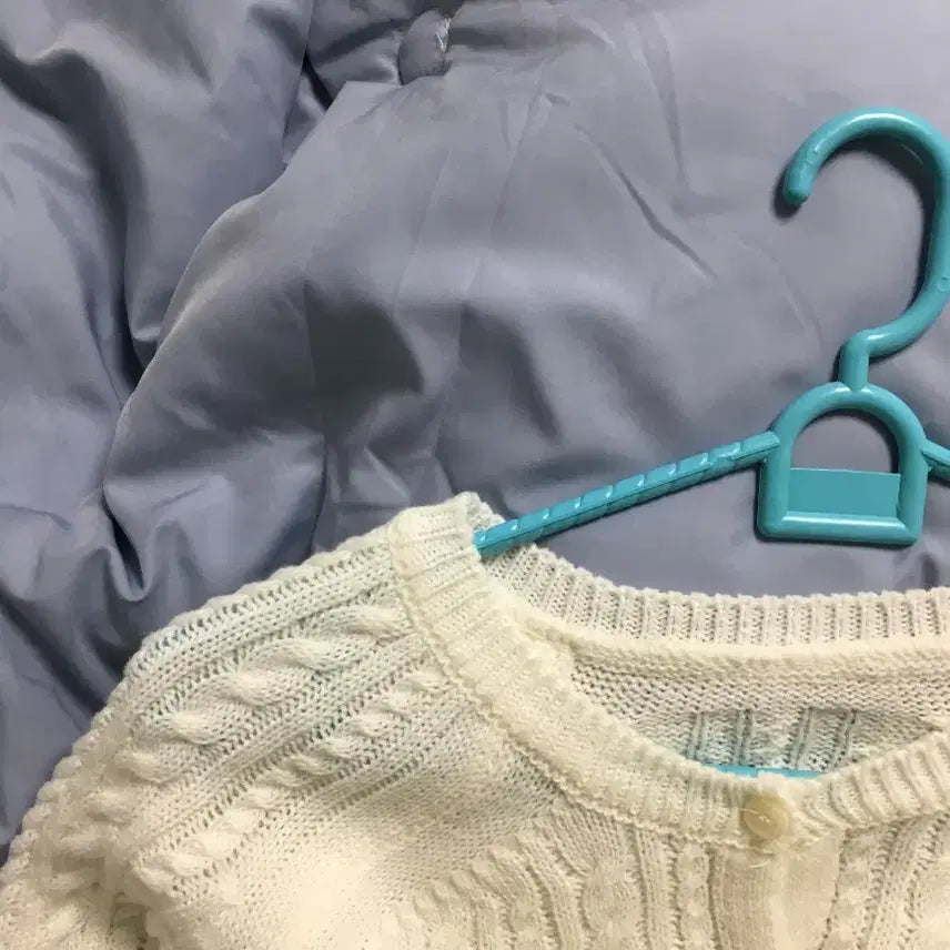 [BUNJANG] Ivory Cable Knit Cardigan / 아이보리 꽈배기 니트 가디건