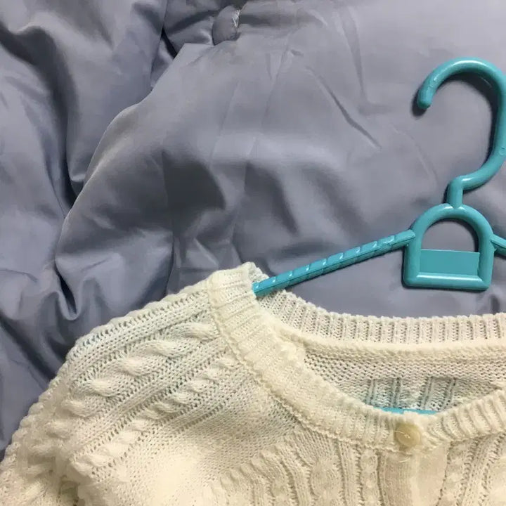 [BUNJANG] Ivory Cable Knit Cardigan / 아이보리 꽈배기 니트 가디건