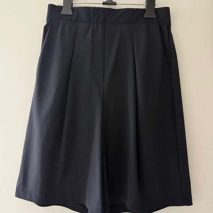 [BUNJANG] Elle Cool Bermuda Shorts (M) / 엘르 쿨 버뮤다팬츠(M)