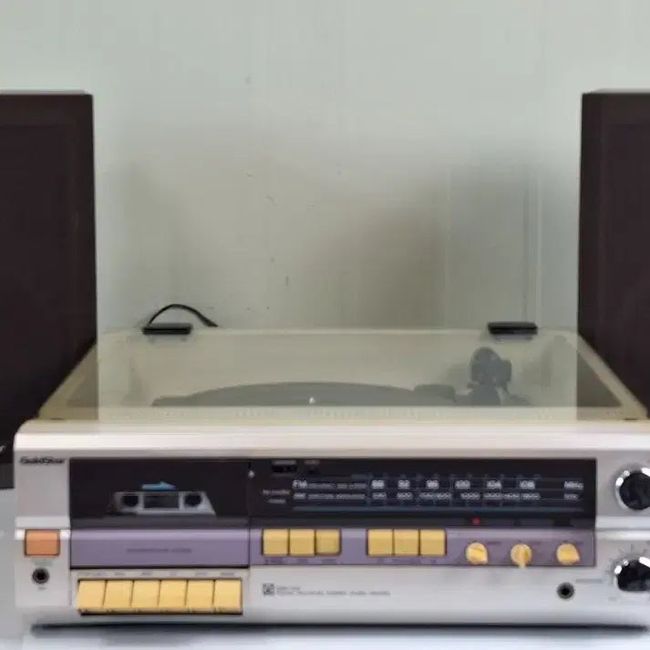 [BUNJANG] Goldstar GSM-7010 Vintage Turntable Cassette Radio / 근대사 수집 자료 옛날 금성 골드스타 턴테이블 카세트 라디오