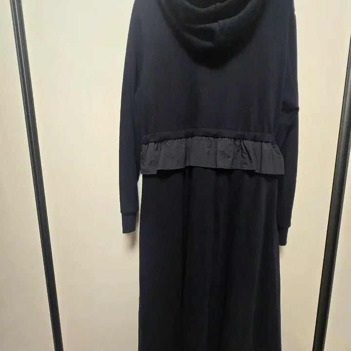 [BUNJANG] Satin Black Hooded Long Dress Free Size / 샤틴 블랙 후드 롱 원피스 free