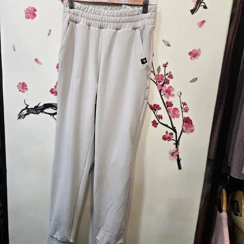 [SOLD OUT] 젝시믹스 조거 트레이닝 바지 S 특가 상품