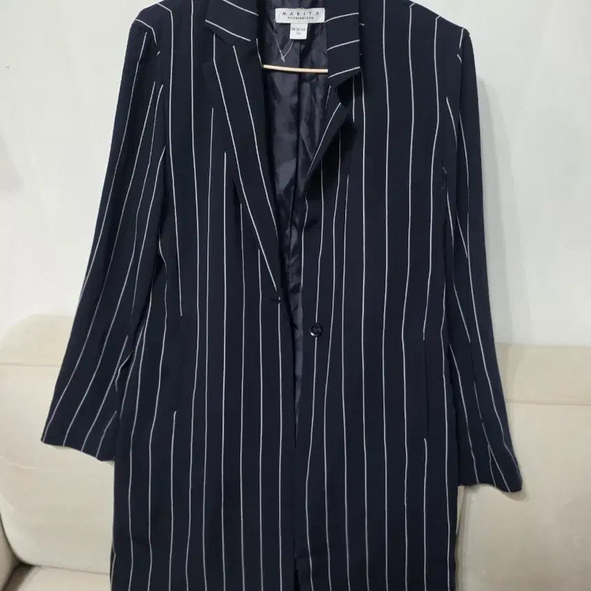 [BUNJANG] MARITA Stripe Long Jacket / MARITA 스트라이프 롱 자켓