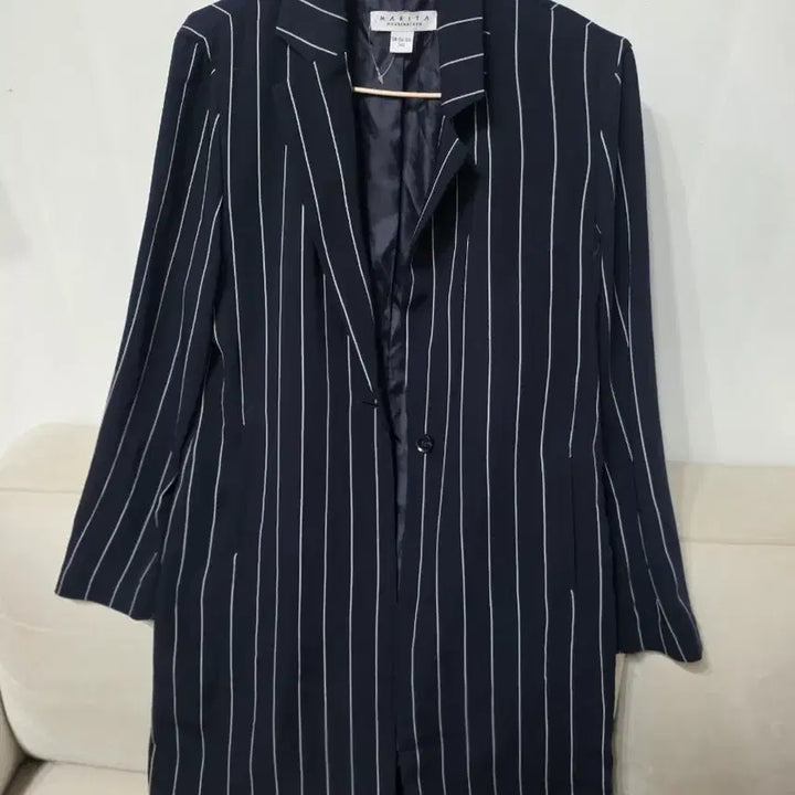 [BUNJANG] MARITA Stripe Long Jacket / MARITA 스트라이프 롱 자켓