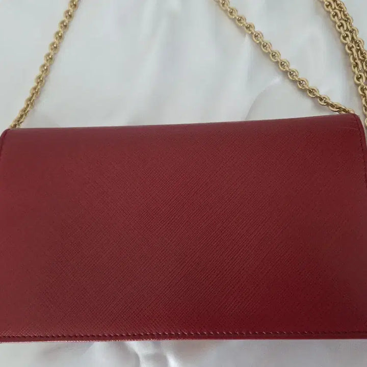 [BUNJANG] Ferragamo Vara Ribbon Chain Clutch / Red / 페라가모 바라 리본 체인 클러치 / 레드 / 정품