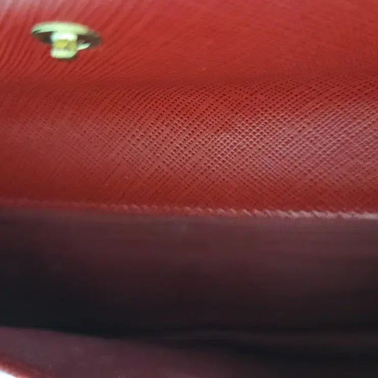 [BUNJANG] Ferragamo Vara Ribbon Chain Clutch / Red / 페라가모 바라 리본 체인 클러치 / 레드 / 정품
