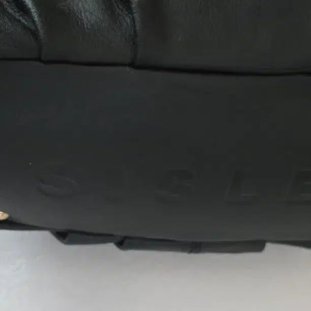 [BUNJANG] Sisley Leather Tote Shoulder Bag / 시슬리 소가죽 토트백 숄더백 여성 가방 블랙 수납공간