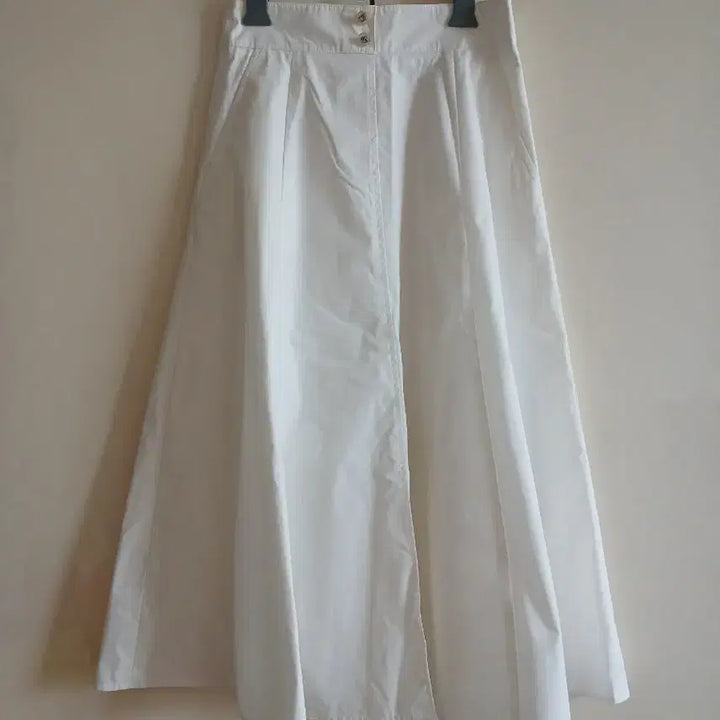 [SOLD OUT] 로엠 스커트/미착용