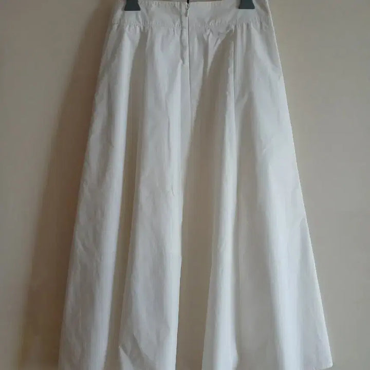 [SOLD OUT] 로엠 스커트/미착용