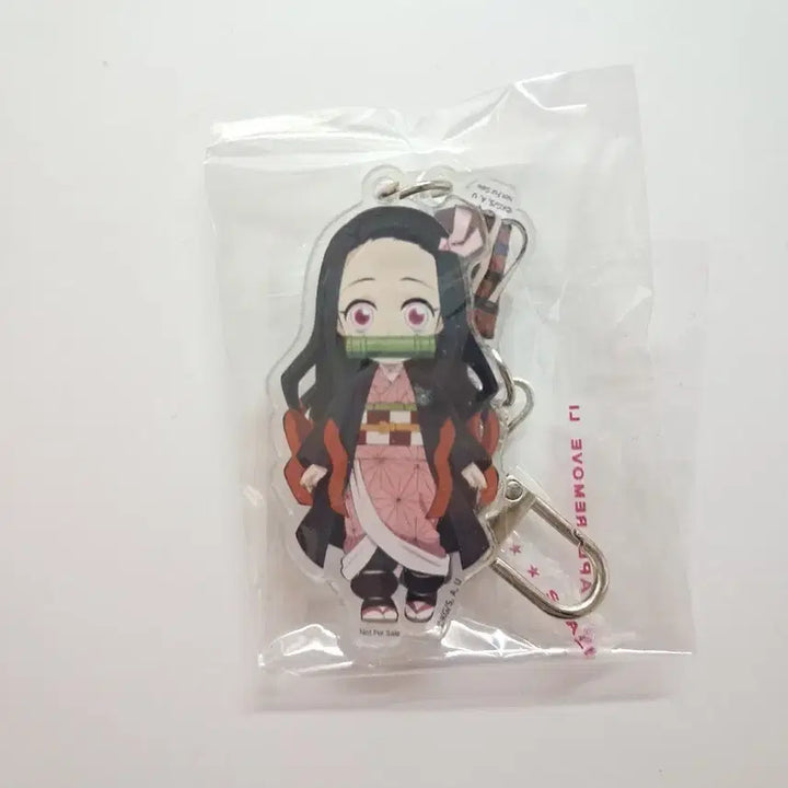 [BUNJANG] Mediheal Demon Slayer Nezuko Keyring / 미개봉)귀멸의 칼날 네즈코 키링 메디힐 콜라보