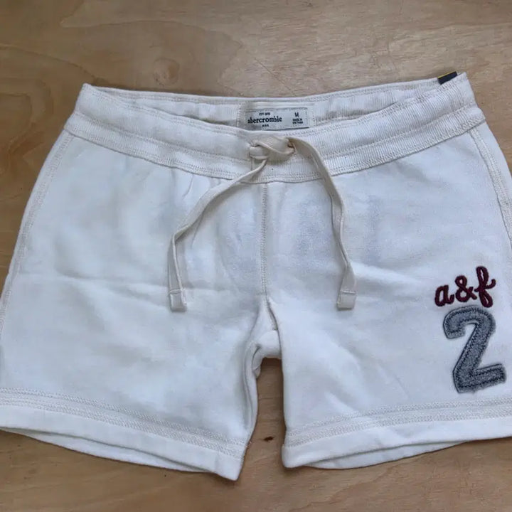 [BUNJANG] Abercrombie Kids Logo Training Shorts White / [정품] 아베크롬비 키즈 로고 트레이닝 반바지 (화이트)