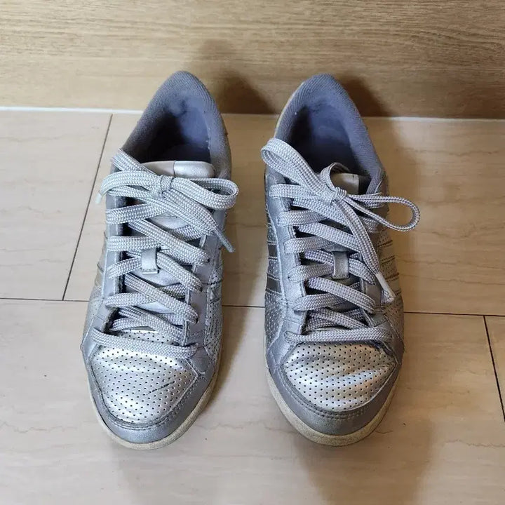 [BUNJANG] Adidas Leather Silver Sneakers / 아디다스 가죽 실버 스니커즈