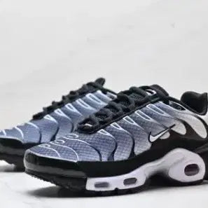 [BUNJANG] Nike Air Max TN Black/Silver Sneakers (Size 260) / 나이키 에어맥스 TN 블랙/실버 운동화 사이즈:260