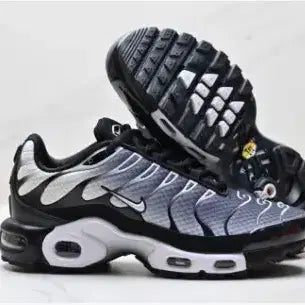 [BUNJANG] Nike Air Max TN Black/Silver Sneakers (Size 260) / 나이키 에어맥스 TN 블랙/실버 운동화 사이즈:260