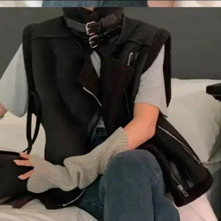 [BUNJANG] High Neck Sherpa Mustang Vest / 하이넥 양털 무스탕 조끼