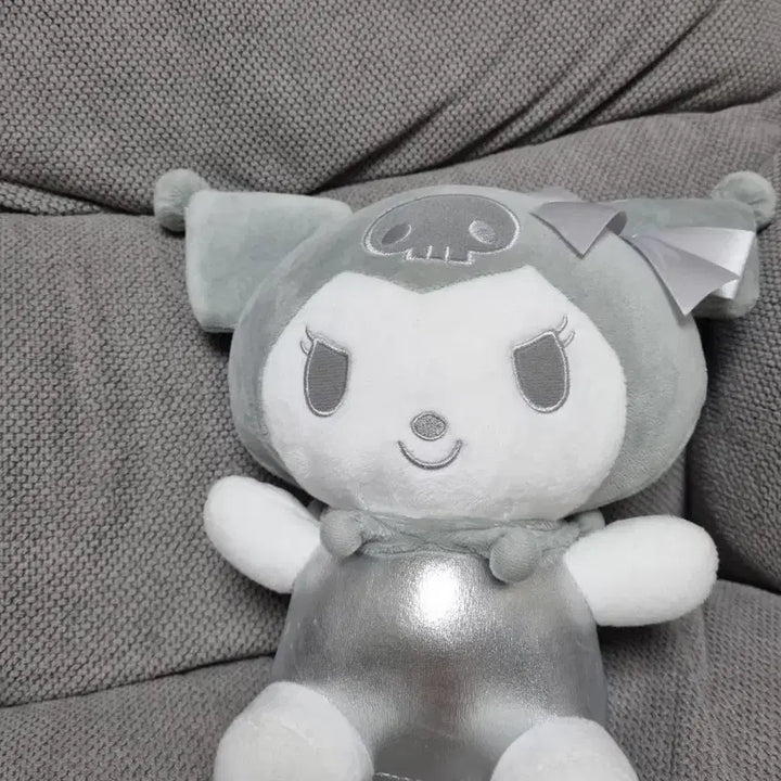 [BUNJANG] Kuromi Medium Plush - Silver Gray / 쿠로미 인형 실버 그레이 중형인형