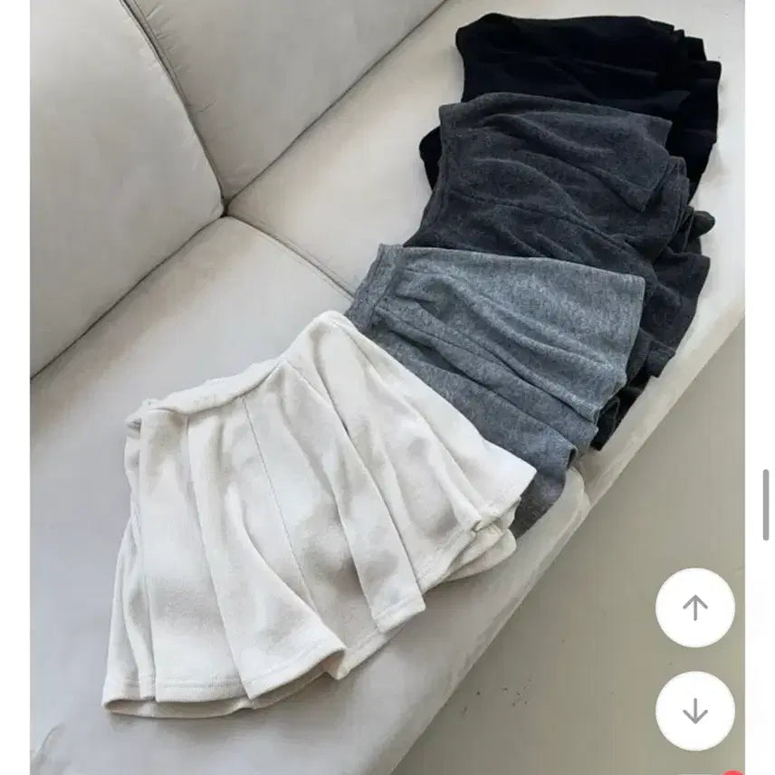 [BUNJANG] Ablly Flare Low Knit Skirt / 새상품)골반보정 베이지 플레어 훌 로우 니트 스커트 베이지/에이블리 지브