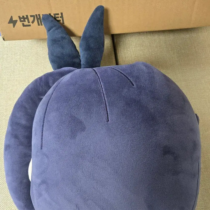 [BUNJANG] Lilpa Cushion + Eye Mask Bundle Set / 릴파 쿠션+안대 2종일괄 (시세돌 이세계아이돌 이세페 차세돌 마세돌