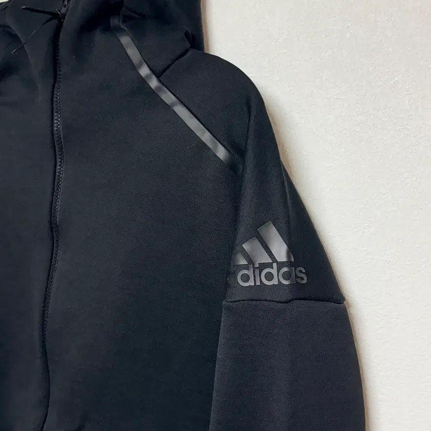 [BUNJANG] Adidas Hooded Zip-Up Hoodie (L) / 아디다스 후드집업 L
