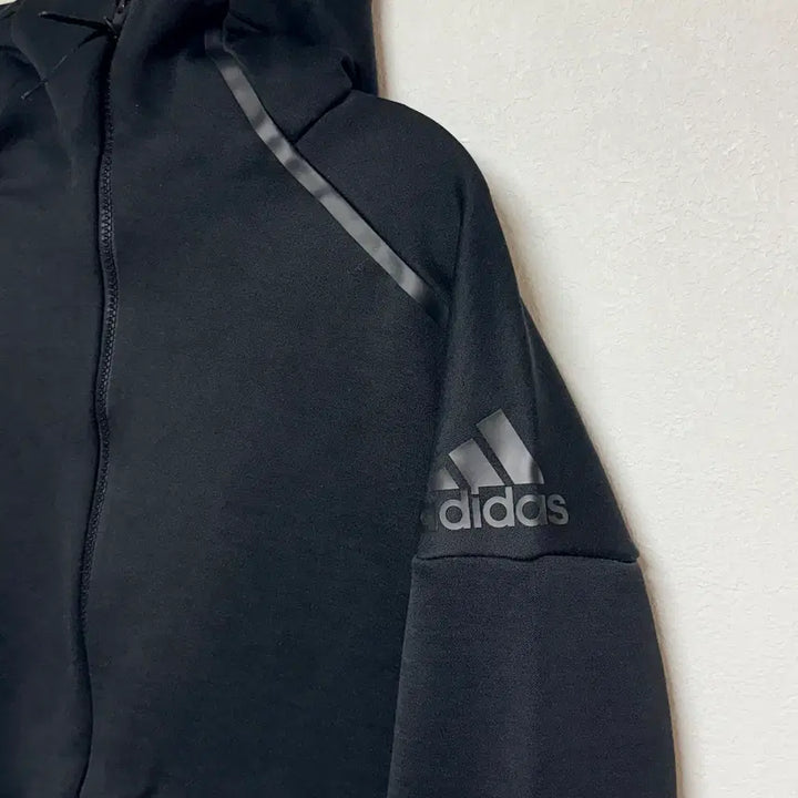 [BUNJANG] Adidas Hooded Zip-Up Hoodie (L) / 아디다스 후드집업 L