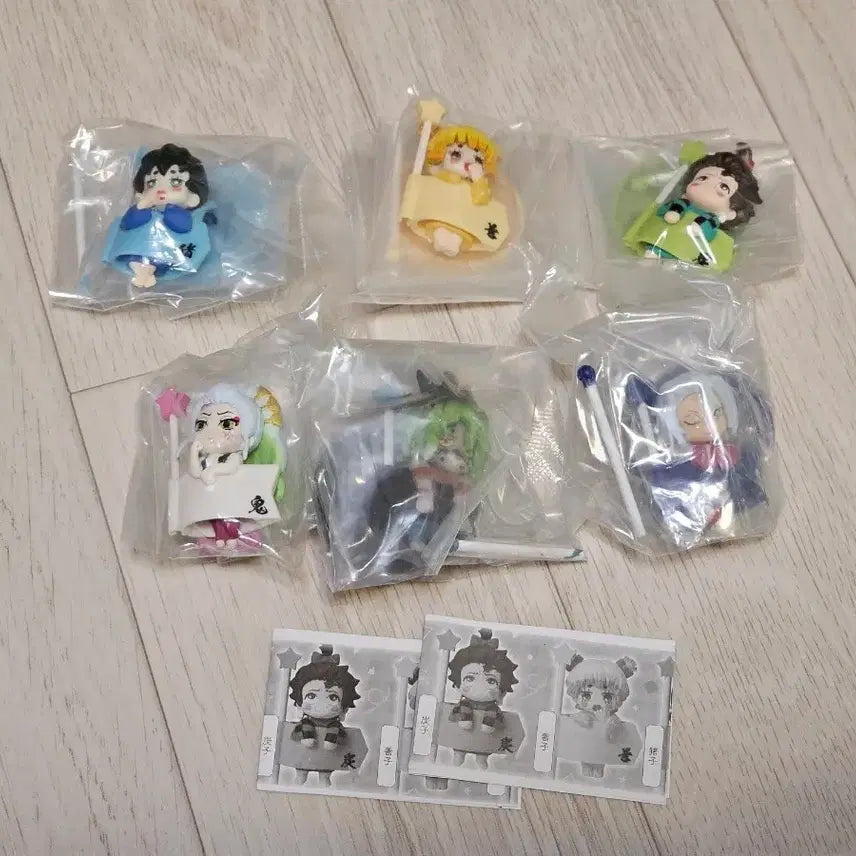 [BUNJANG] Demon Slayer: Kimetsu no Yaiba Entertainment District Arc Deco Pick Gacha Set (6 Types) / 귀멸의칼날 데코픽 가챠 유곽편 6종 일괄