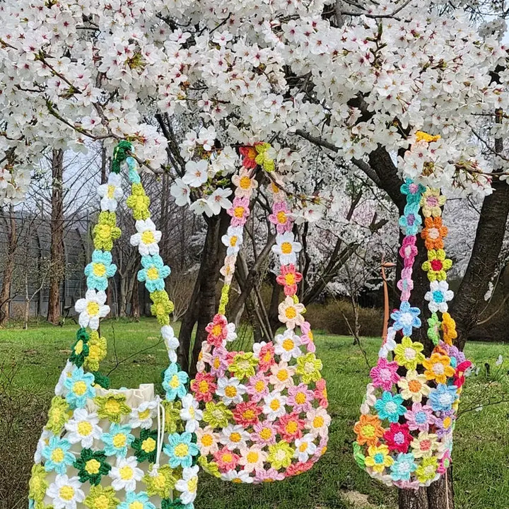 [BUNJANG] Knitted Floral Shoulder Bag with Drawstring Pouch / MZ세대도 반해버린 뜨개숄더백 꽃가방 봄여름뜨개가방+조임파우치
