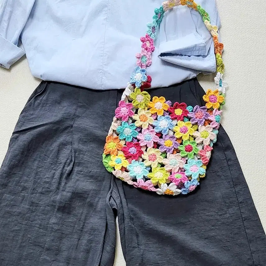 [BUNJANG] Knitted Floral Shoulder Bag with Drawstring Pouch / MZ세대도 반해버린 뜨개숄더백 꽃가방 봄여름뜨개가방+조임파우치
