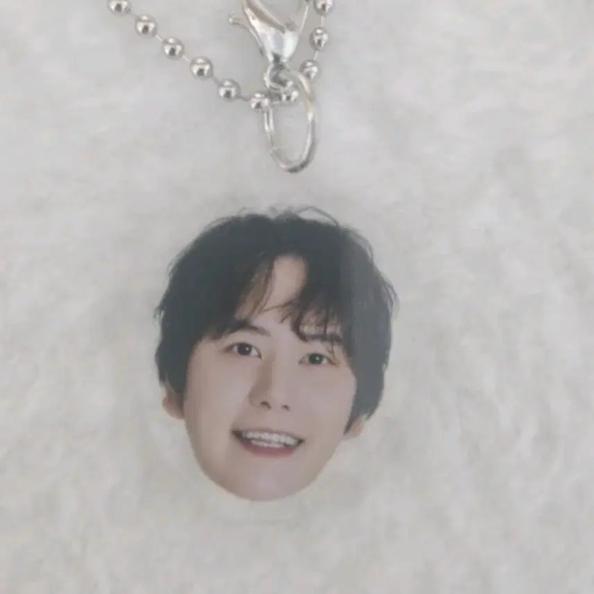 [BUNJANG] Super Junior Kyuhyun Face Acrylic Keyring / 슈퍼주니어 슈주 규현 캡슐 토이 페이스 아크릴 키링