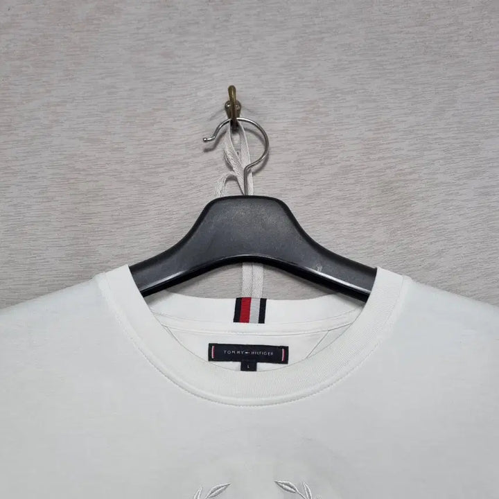 [BUNJANG] Tommy Hilfiger Round Neck T-Shirt Men&