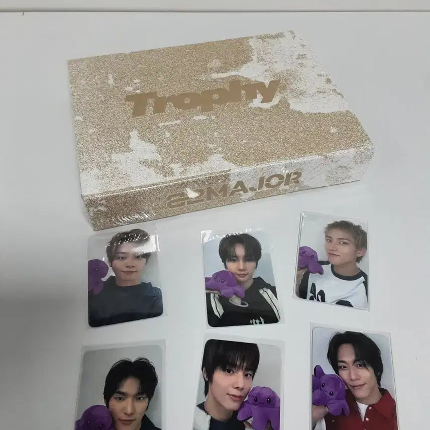 [SOLD OUT] 82MAJOR 트로피 앨범 풀세트 포토카드 6장 포함