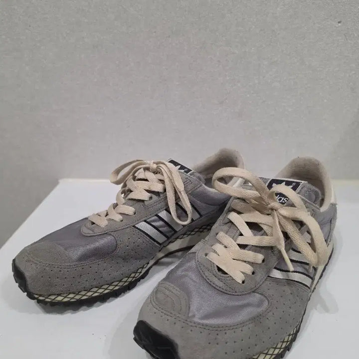 [BUNJANG] Adidas City Marathon Sneakers / 아디다스 시티마라톤/270
