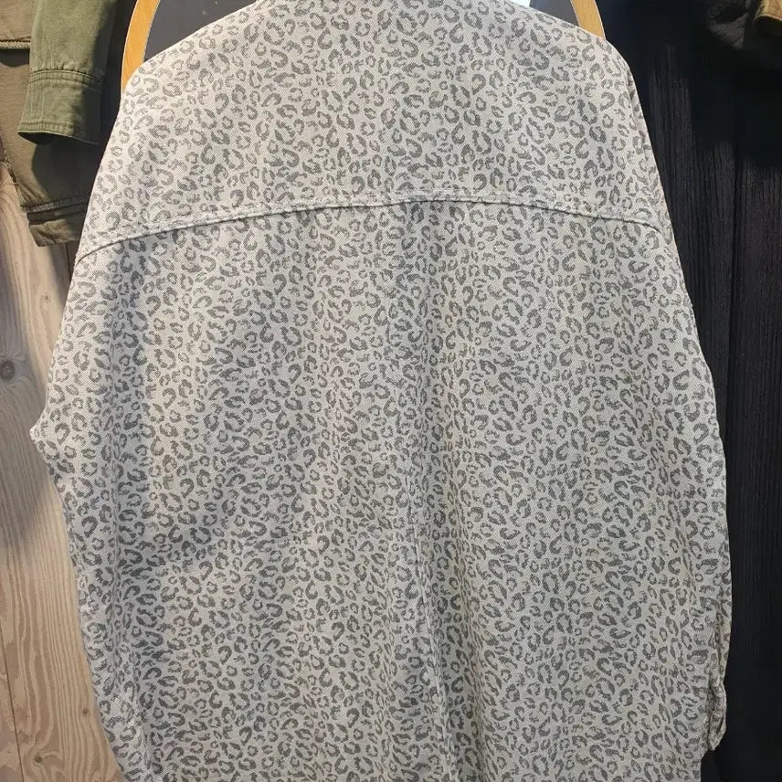 [BUNJANG] ZARA Leopard Denim Shirt Jacket / [XS/오버핏] 자라(ZARA) 레오파드 데님 셔츠 자켓