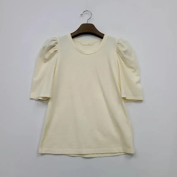 [BUNJANG] G-Cut Shoulder Shirring Short Sleeve T-Shirt Size S / 지컷 어깨셔링 반팔 티셔츠/S/앨리스/876