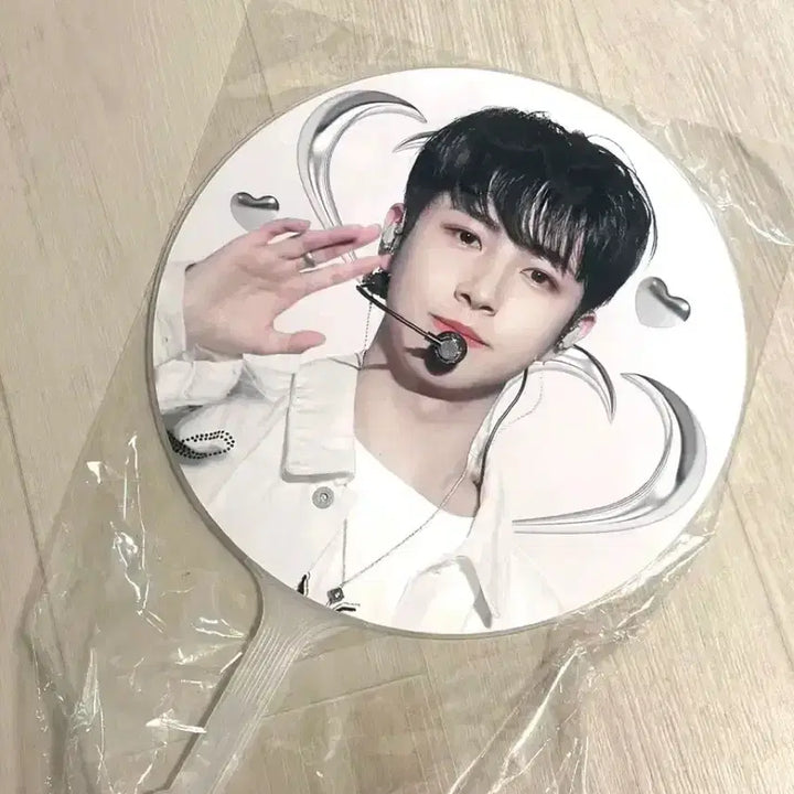 [BUNJANG] NCT Renjun Uchiwa / 런쥔 우치와