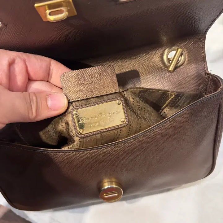 [BUNJANG] Ferragamo Gancini Chain Shoulder Bag / 페라가모 간치니 체인 숄더백 가방