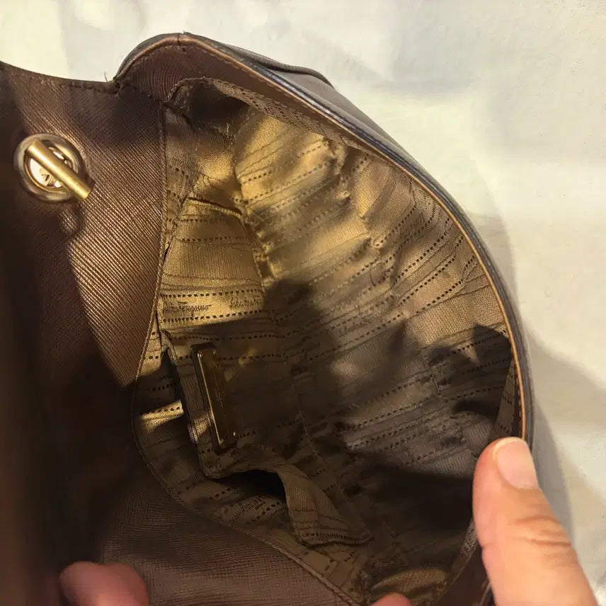 [BUNJANG] Ferragamo Gancini Chain Shoulder Bag / 페라가모 간치니 체인 숄더백 가방