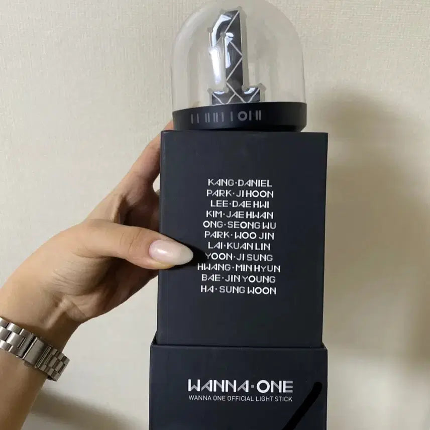[BUNJANG] Wanna One Official Lightstick / 워너원 공식 응원봉 Wanna One Lightstick