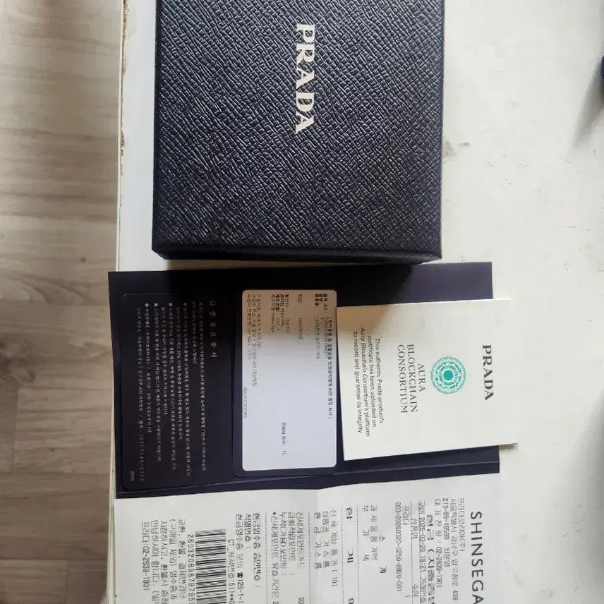 [SOLD OUT] 프라다 사피아노 반지갑 블랙