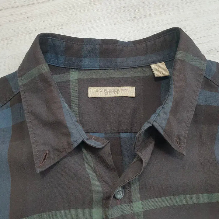 [SOLD OUT] 버버리 브릿 체크패턴 남방 L사이즈